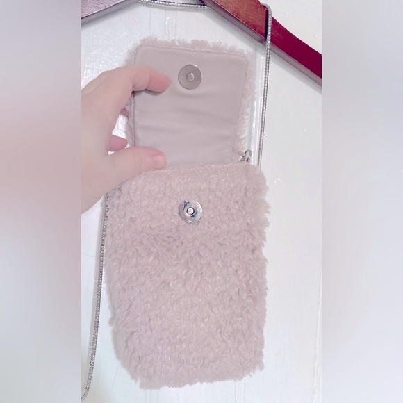 *3 for $20* NWOT Teddy Crossbody bag, pale pink, silver-toned chain, A New Day - Picture 3 of 10